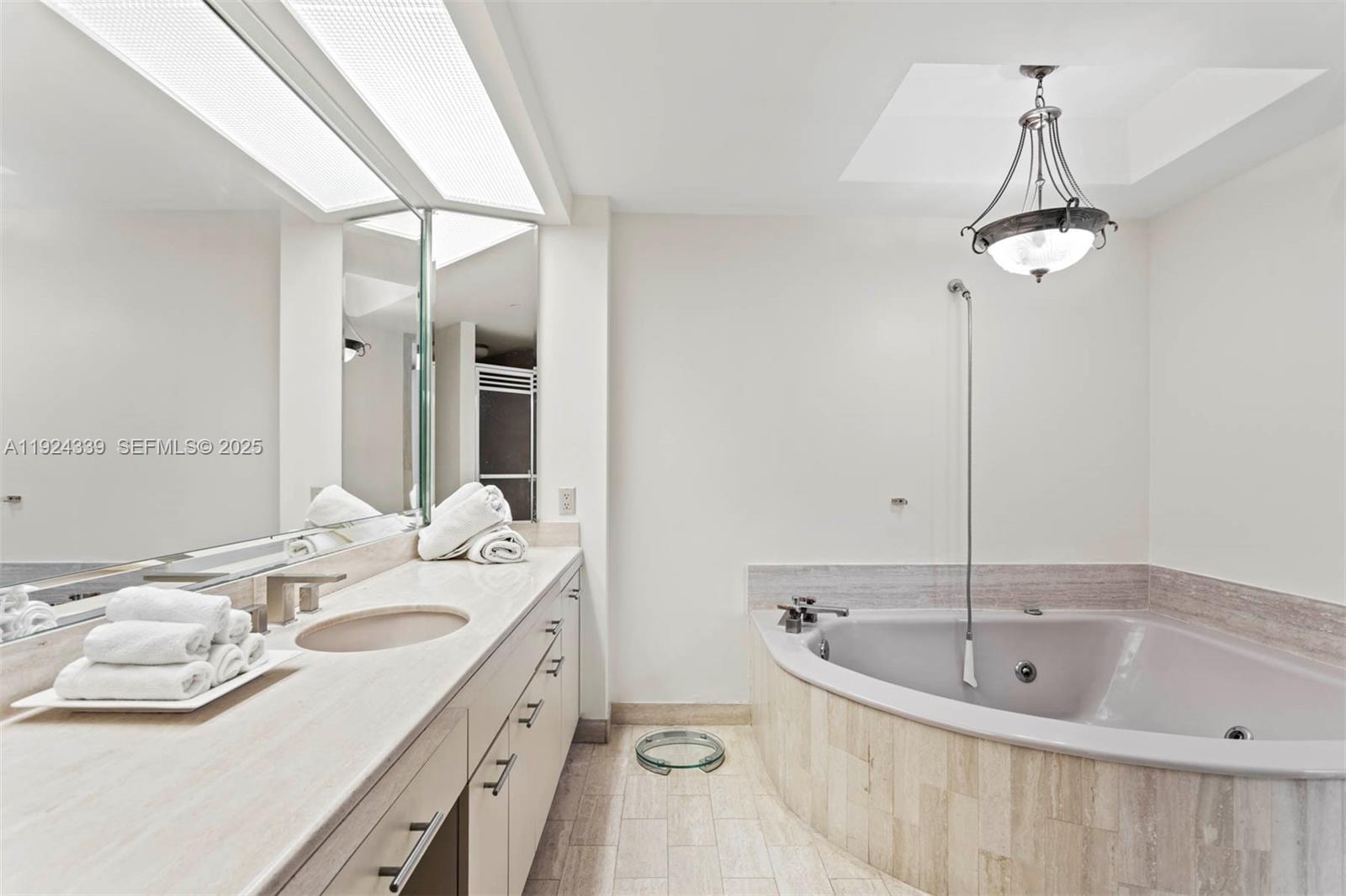 Photo of 19500 Turnberry Way  #26-C, Aventura, Florida, 33180 - 