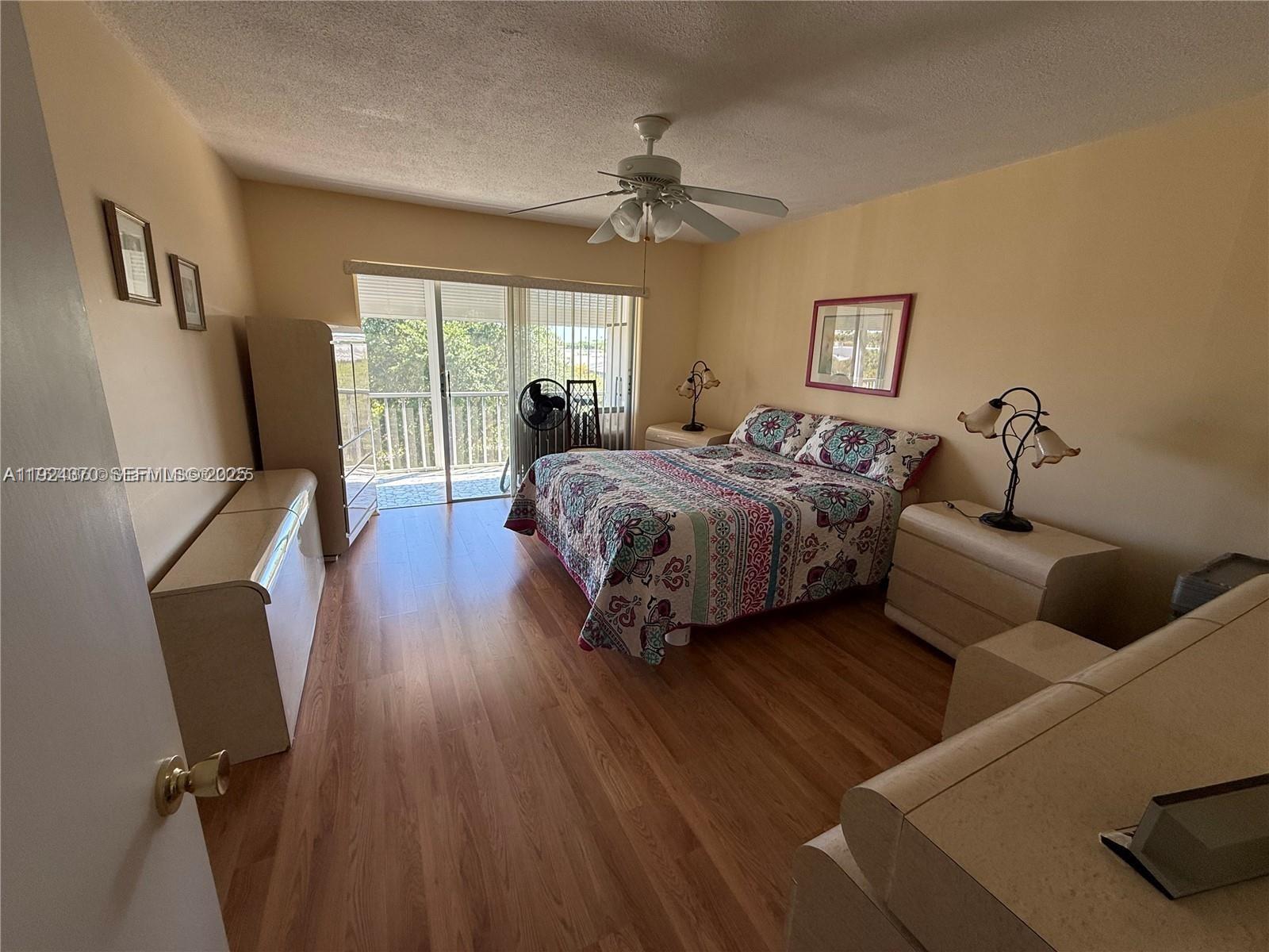 See details 511 2 / 2 992 sq. ft. $ 2025-12-03 0 Photo