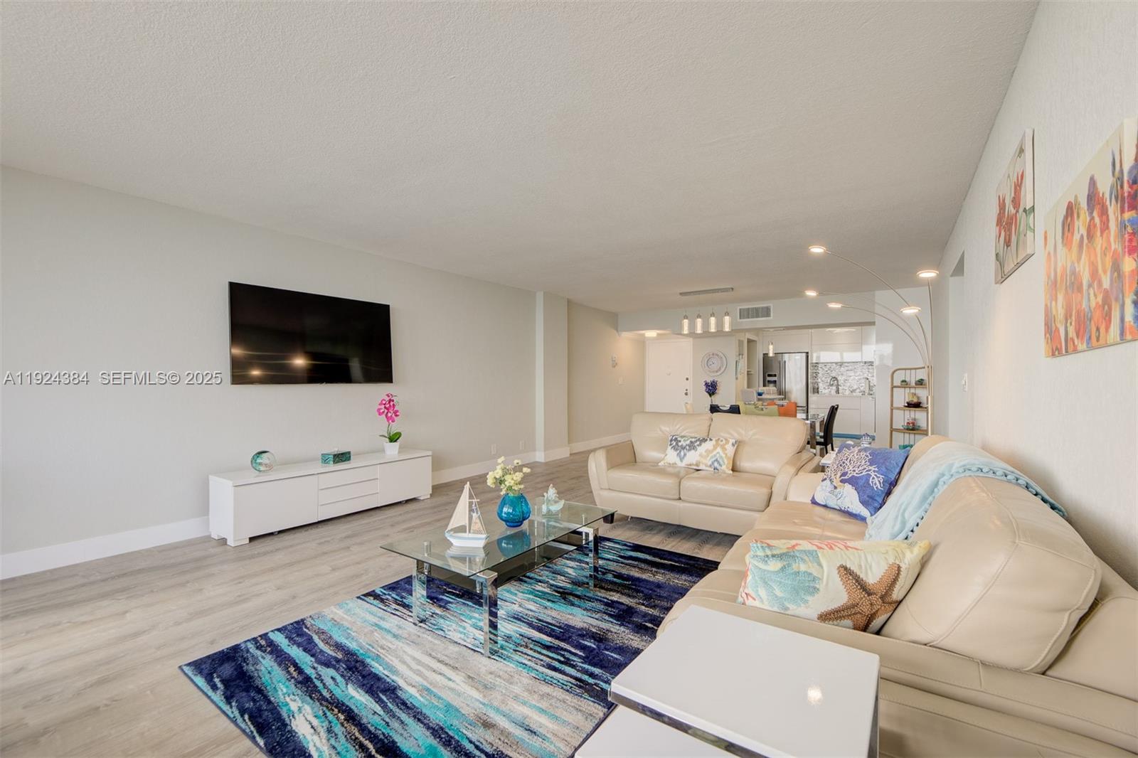 Photo of 3725 Ocean Dr  #601, Hollywood, Florida, 33019 - 