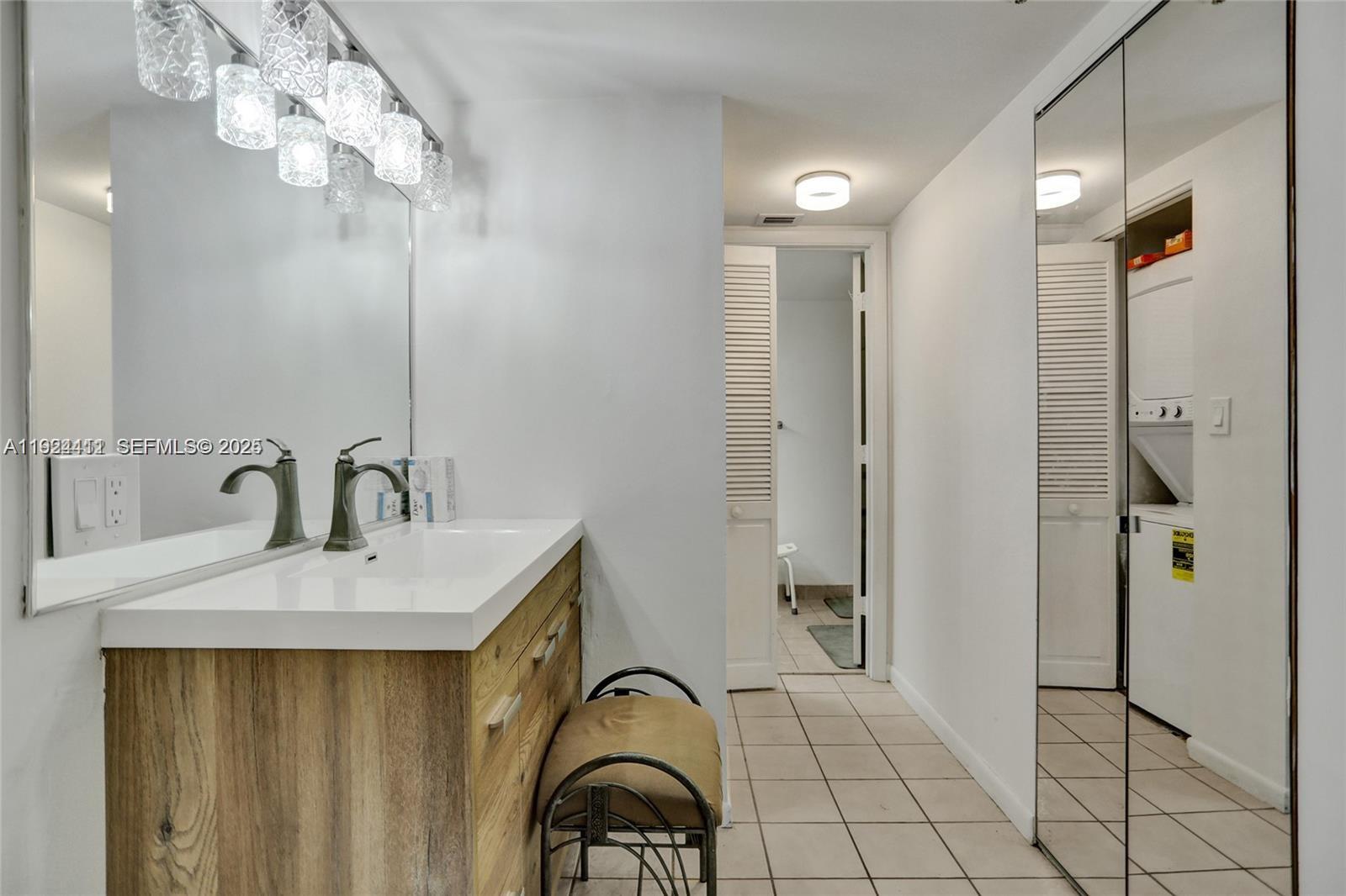 Photo of 1201 Ocean Dr  #220S, Hollywood, Florida, 33019 - 