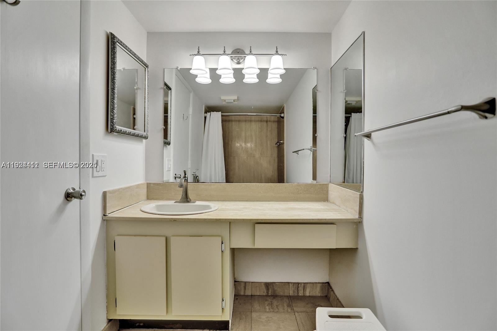 Photo of 1201 Ocean Dr  #220S, Hollywood, Florida, 33019 - 