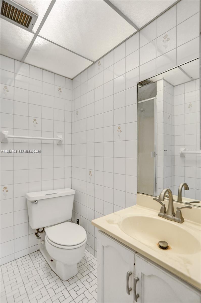 Photo of 1201 Ocean Dr  #220S, Hollywood, Florida, 33019 - 