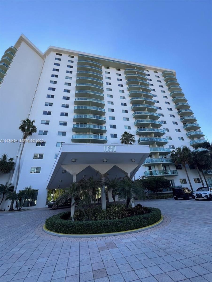 Photo of 19380 Collins Ave #1402, Sunny Isles Beach, Florida, 33160 -