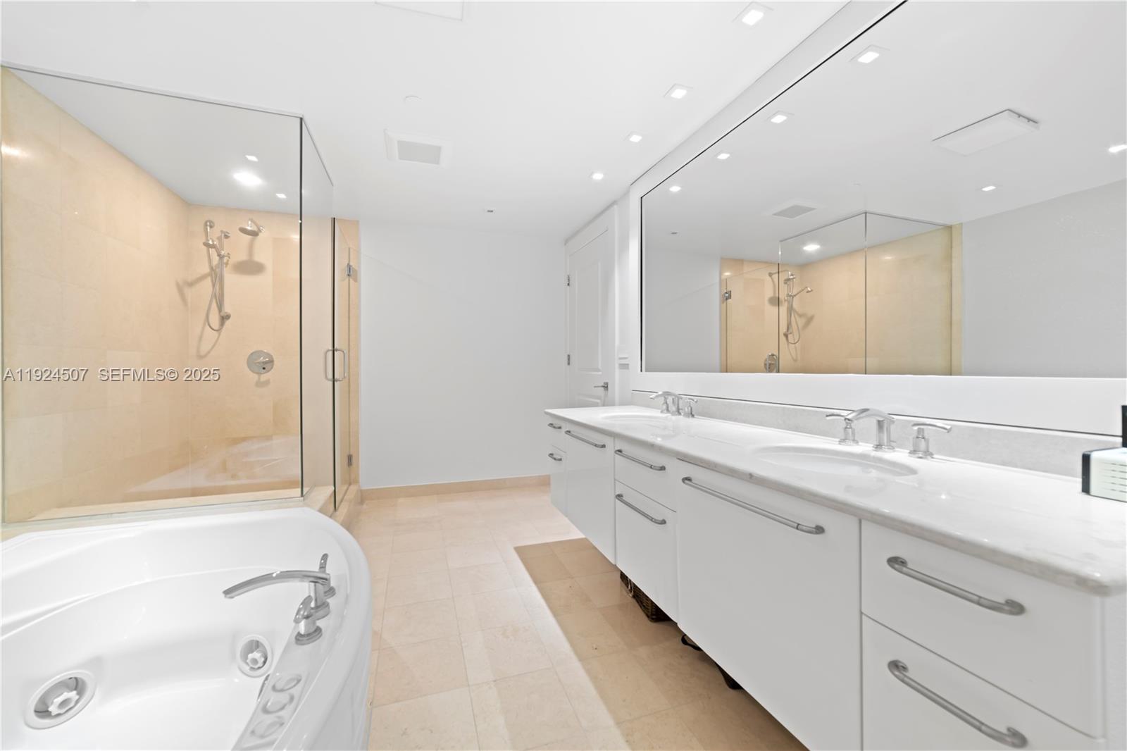 Photo of 3101 Ocean Dr #2907, Hollywood, Florida, 33019 -