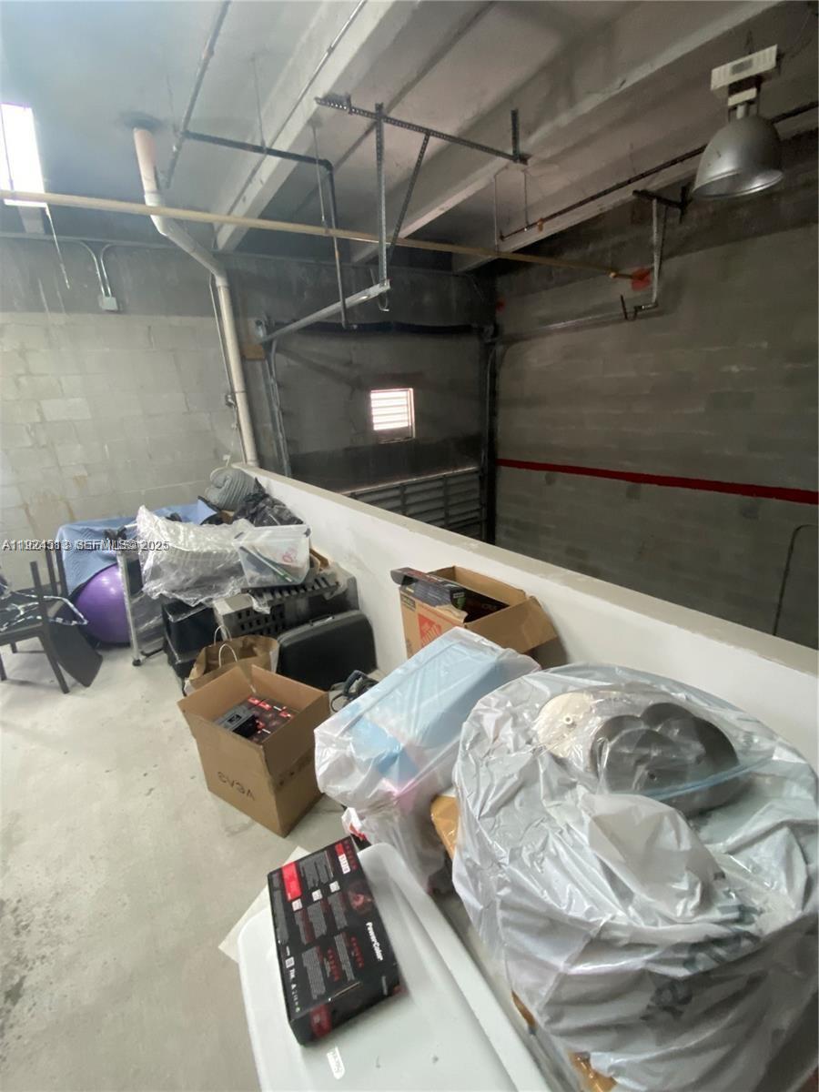 See details D5 / sq. ft. $ 2025-12-03 0 Photo