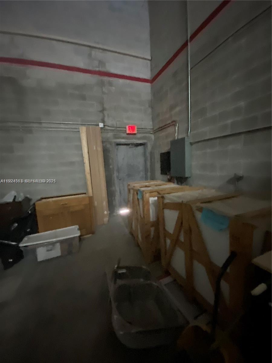 See details D5 / sq. ft. $ 2025-12-03 0 Photo