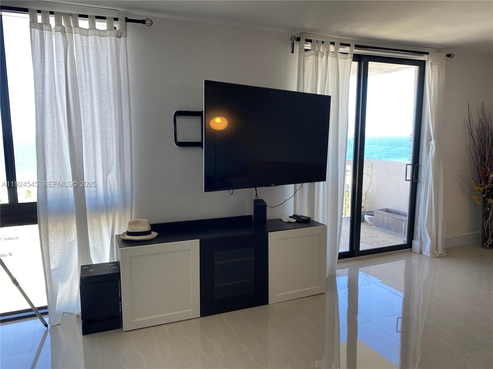 Photo of 1500 Ocean Dr #16J, Hollywood, Florida, 33019 -