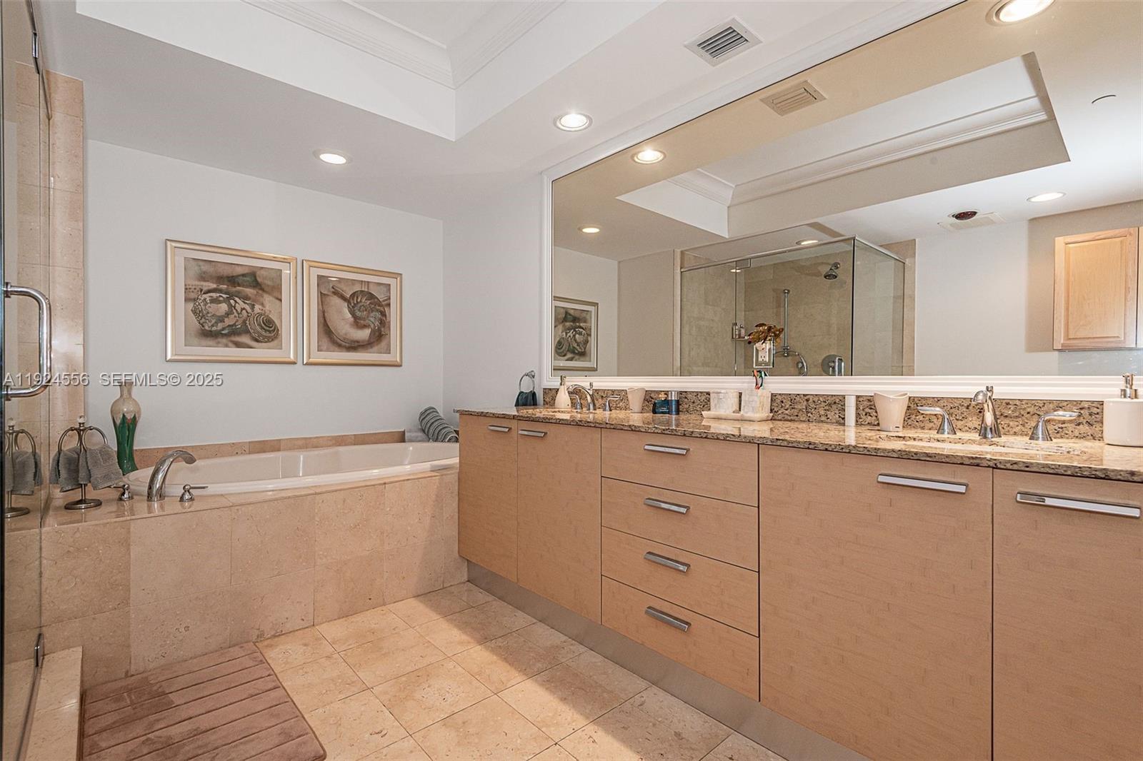 1105 2 / 2 1782 кв.футов $ 2025-12-03 0 Фото