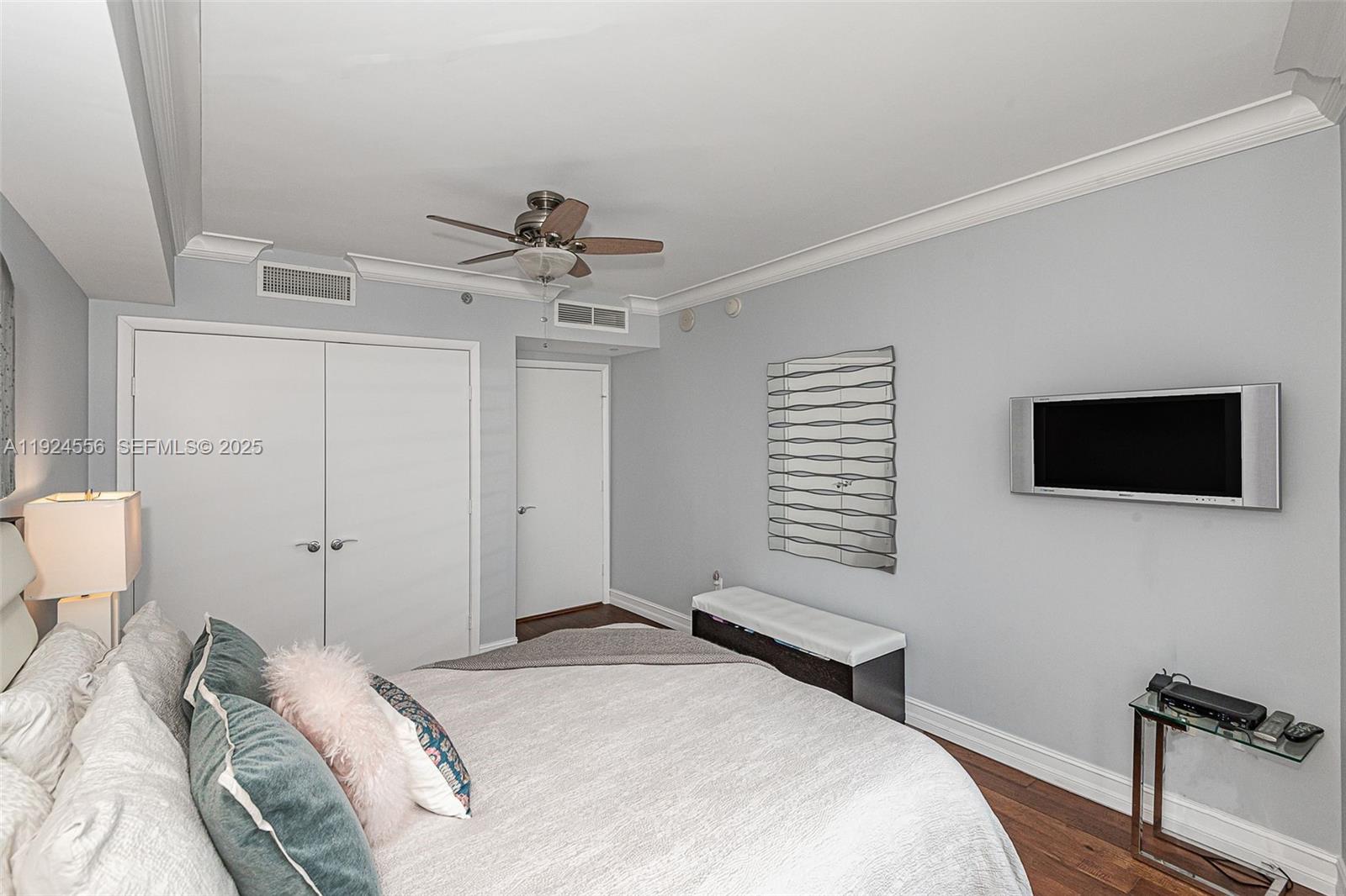 1105 2 / 2 1782 кв.футов $ 2025-12-03 0 Фото