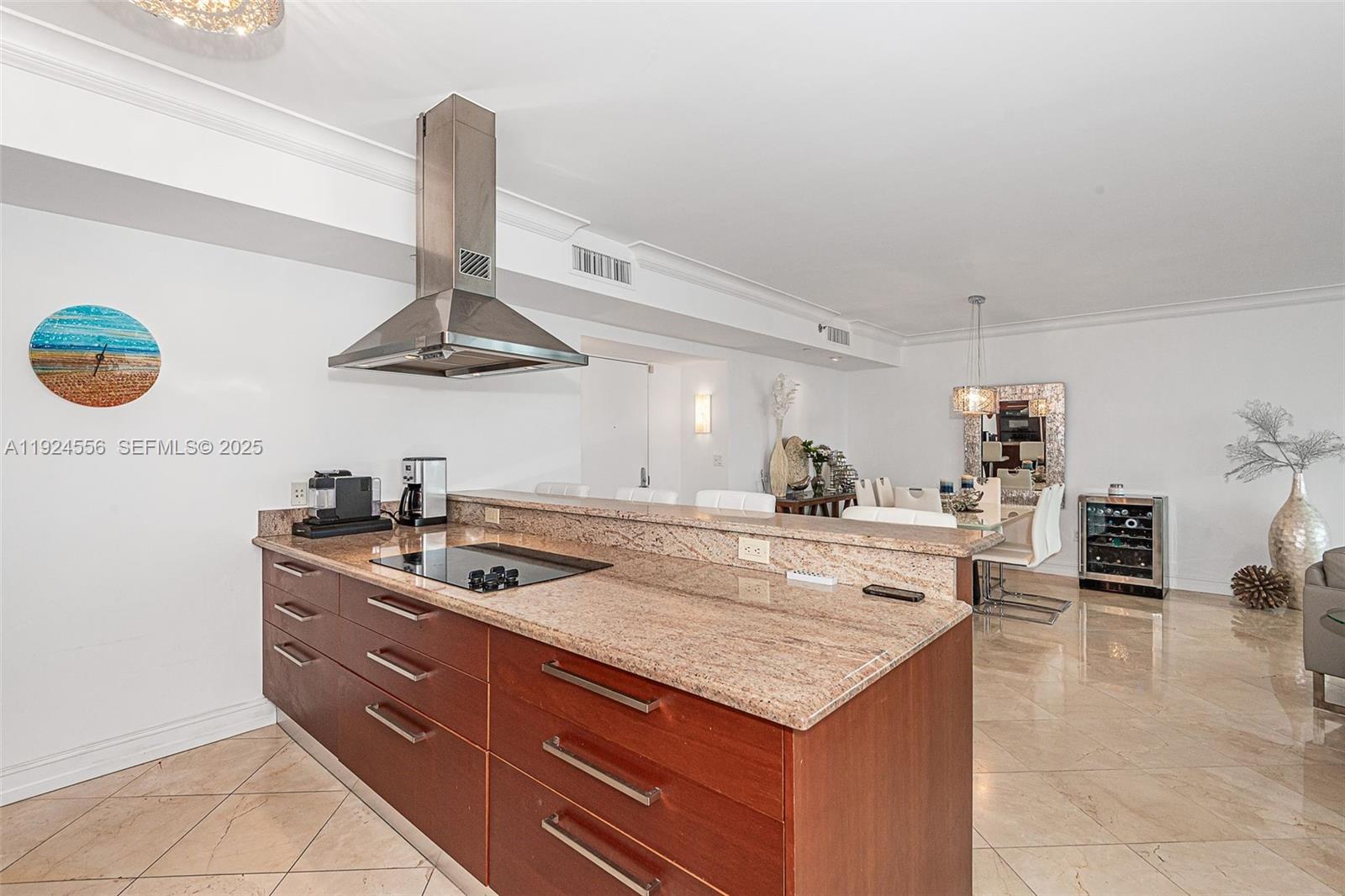 1105 2 / 2 1782 кв.футов $ 2025-12-03 0 Фото