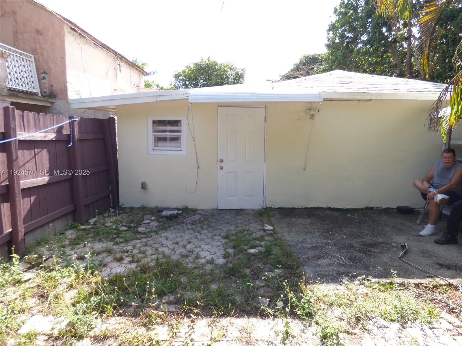 See details / 1549 sq. ft. $ 2025-12-03 0 Photo
