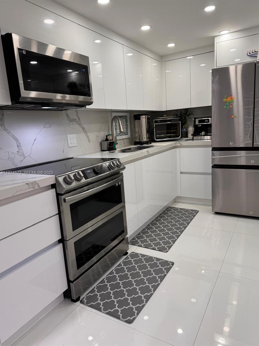 Photo of 3800 Ocean Dr #311, Hollywood, Florida, 33019 -