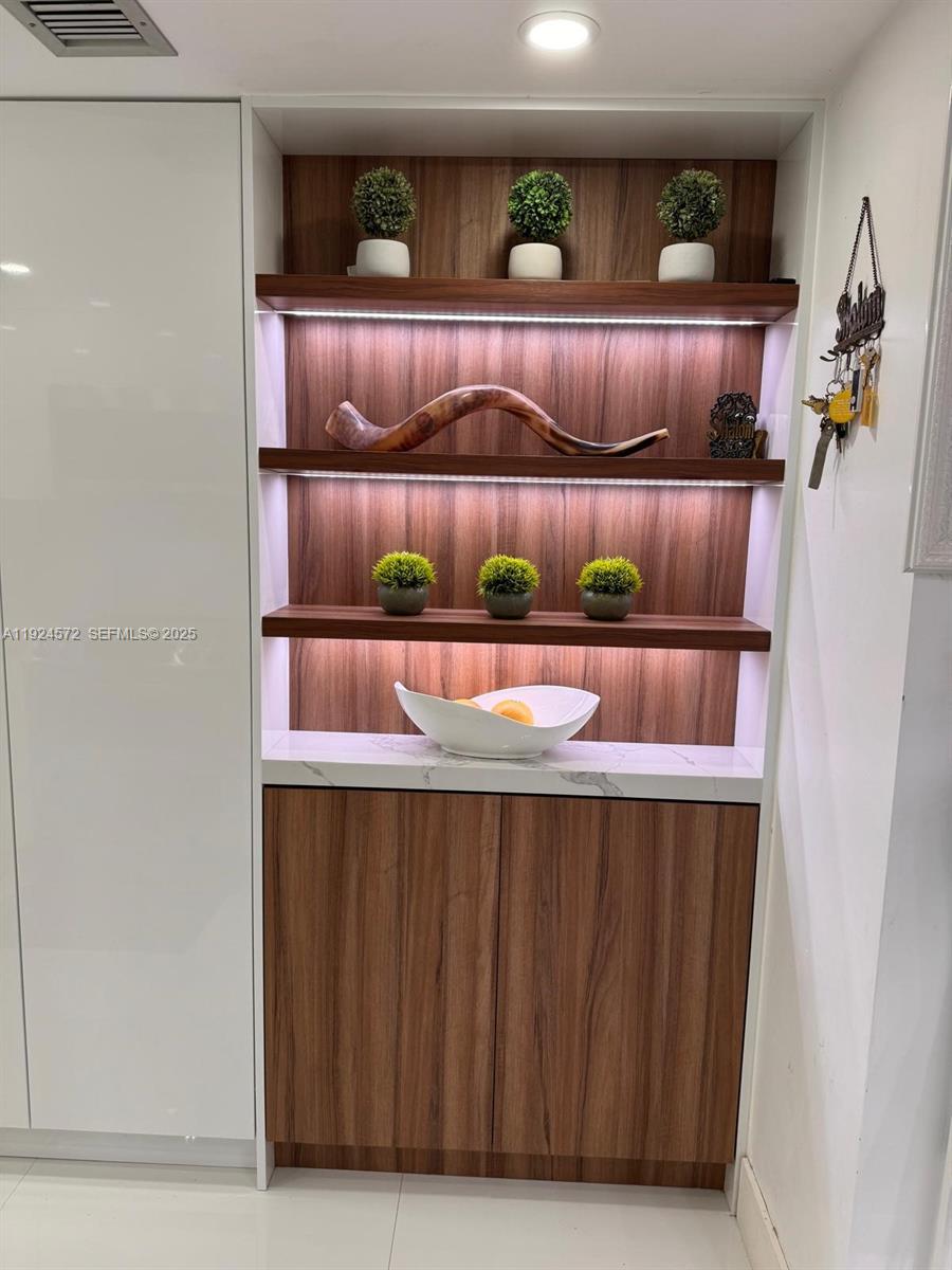 Photo of 3800 Ocean Dr #311, Hollywood, Florida, 33019 -