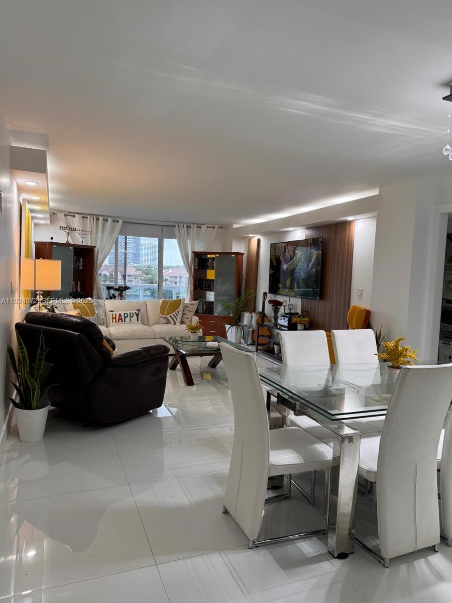 Photo of 3800 Ocean Dr #311, Hollywood, Florida, 33019 -