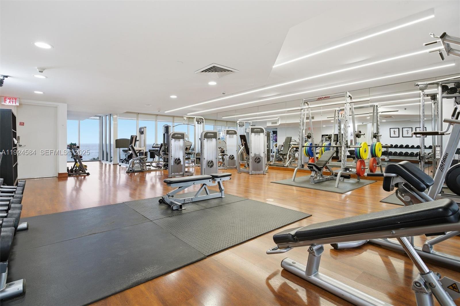 Photo of 19111 Collins Ave #505, Sunny Isles Beach, Florida, 33160 -