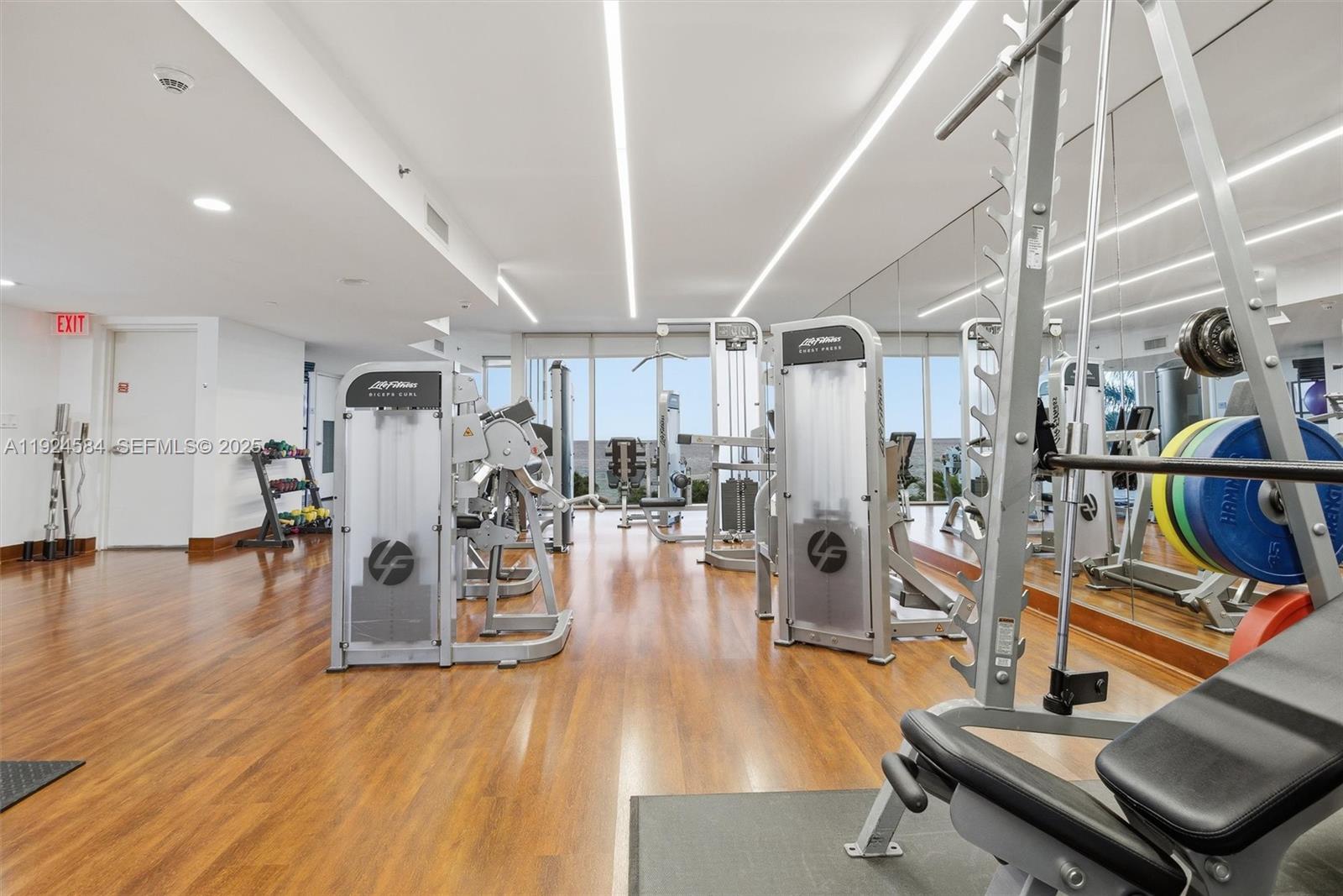 Photo of 19111 Collins Ave #505, Sunny Isles Beach, Florida, 33160 -