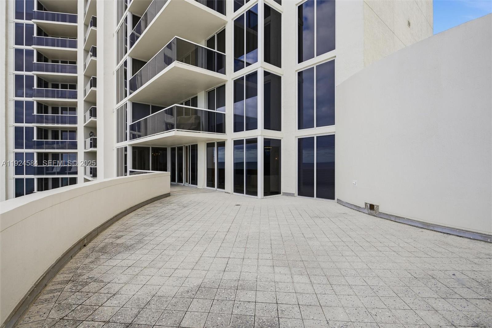 Photo of 19111 Collins Ave #505, Sunny Isles Beach, Florida, 33160 -