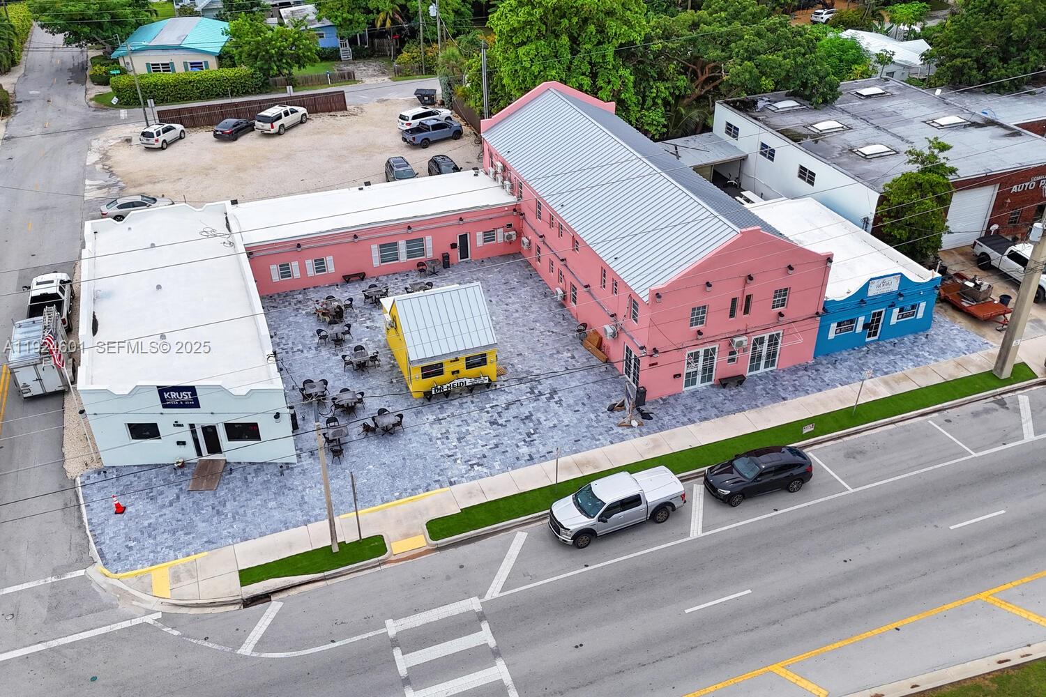 Подробнее / кв.футов $ 2025-12-15 0 Фото