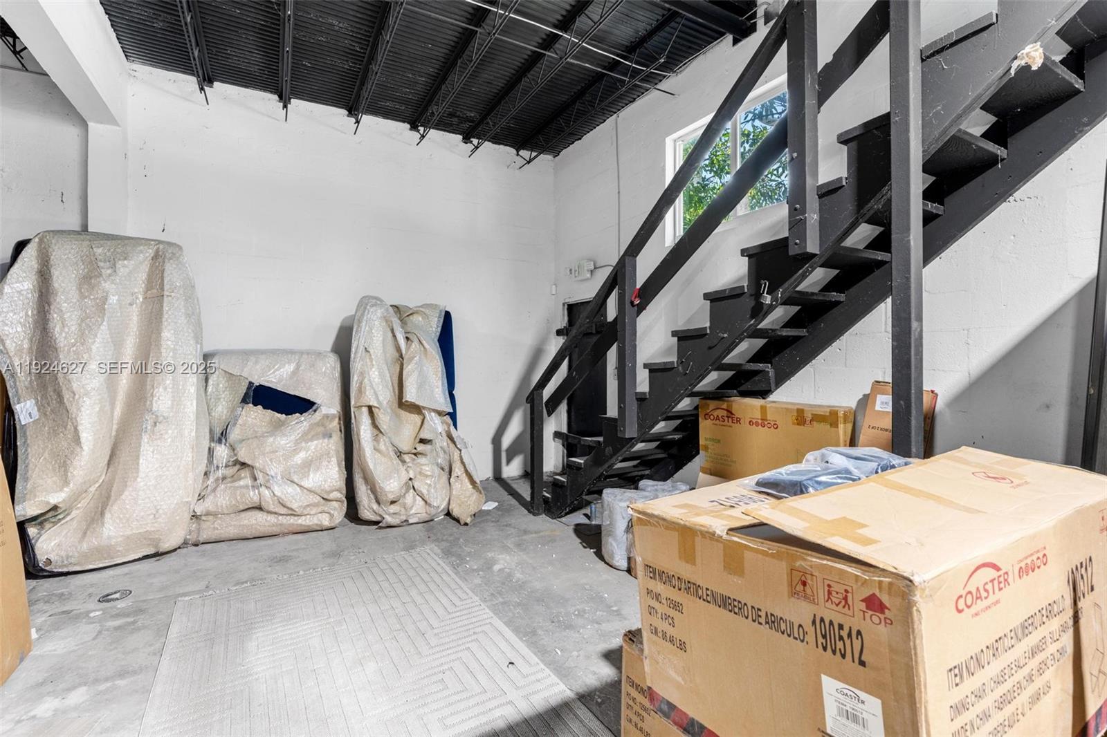 See details / sq. ft. $ 2025-12-03 0 Photo