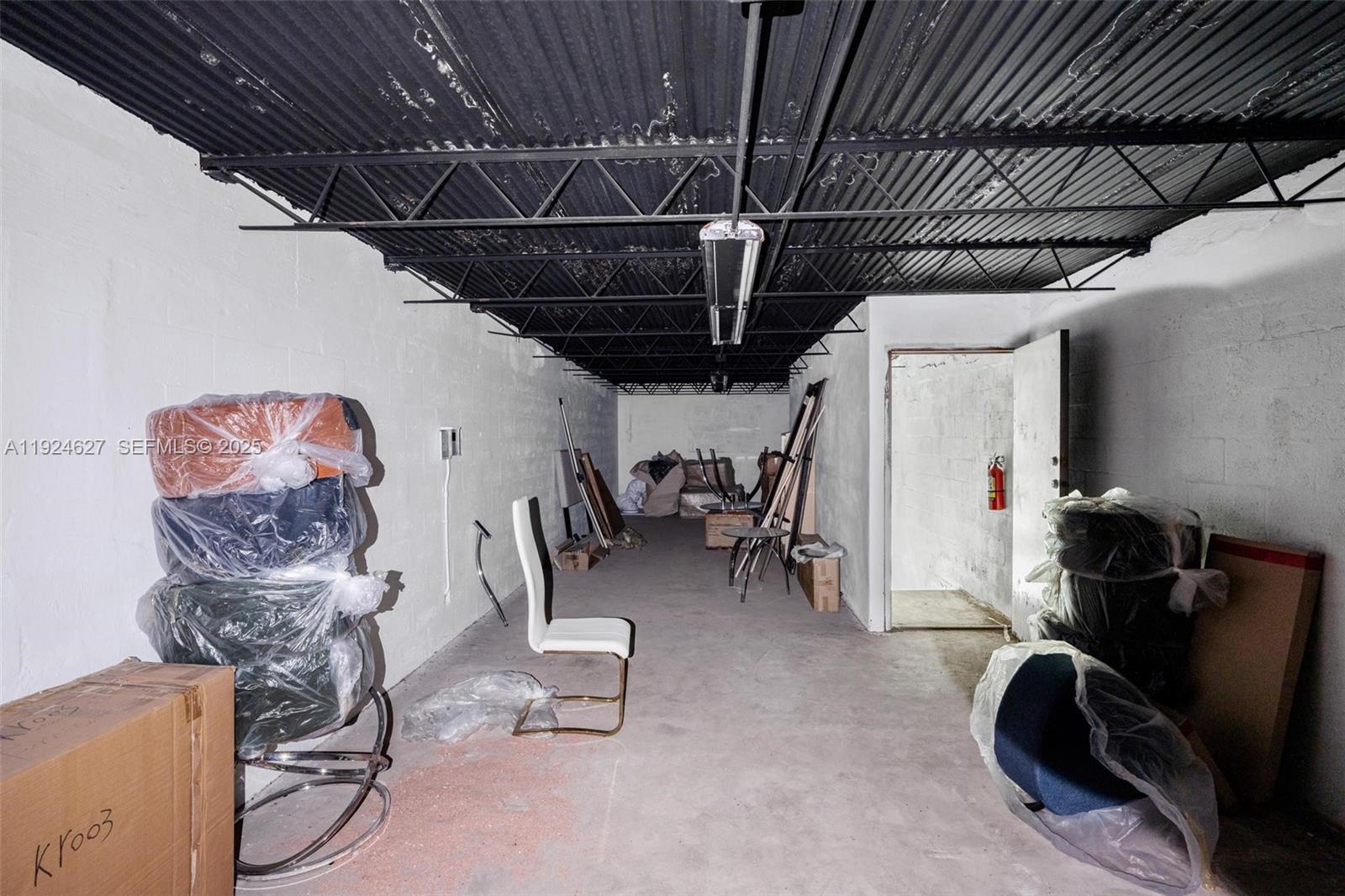 See details / sq. ft. $ 2025-12-03 0 Photo