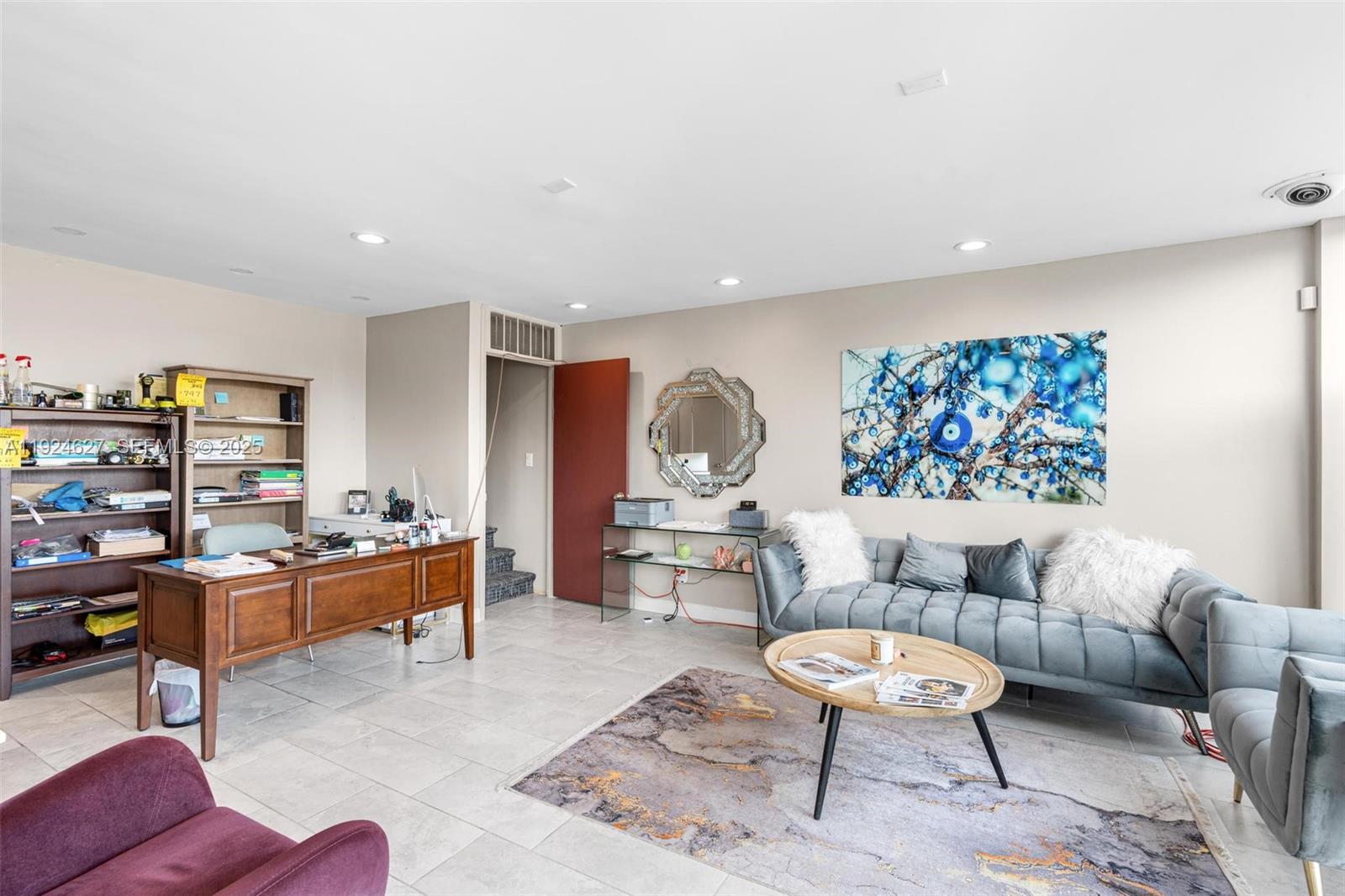 See details / sq. ft. $ 2025-12-03 0 Photo