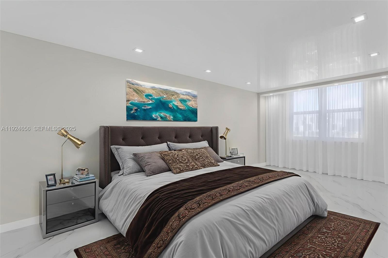 1414 2 / 3 943 кв.футов $ 2025-12-03 0 Фото