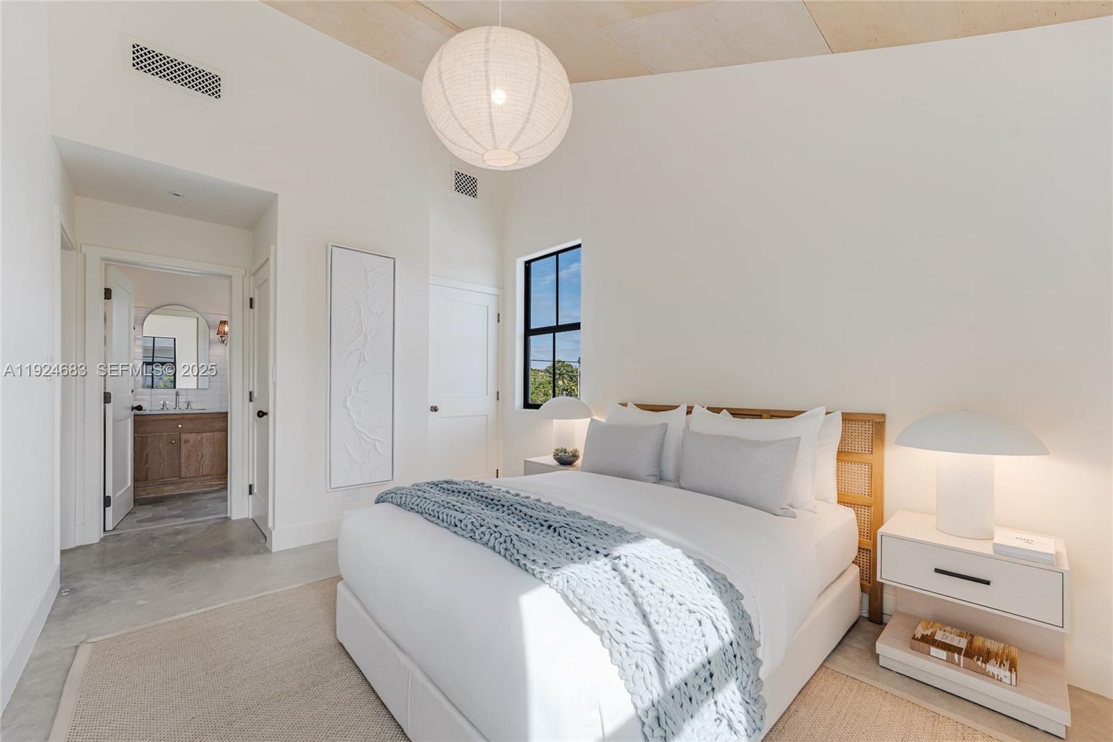   /  0 sq. ft. $ 2025-12-03 0 foto