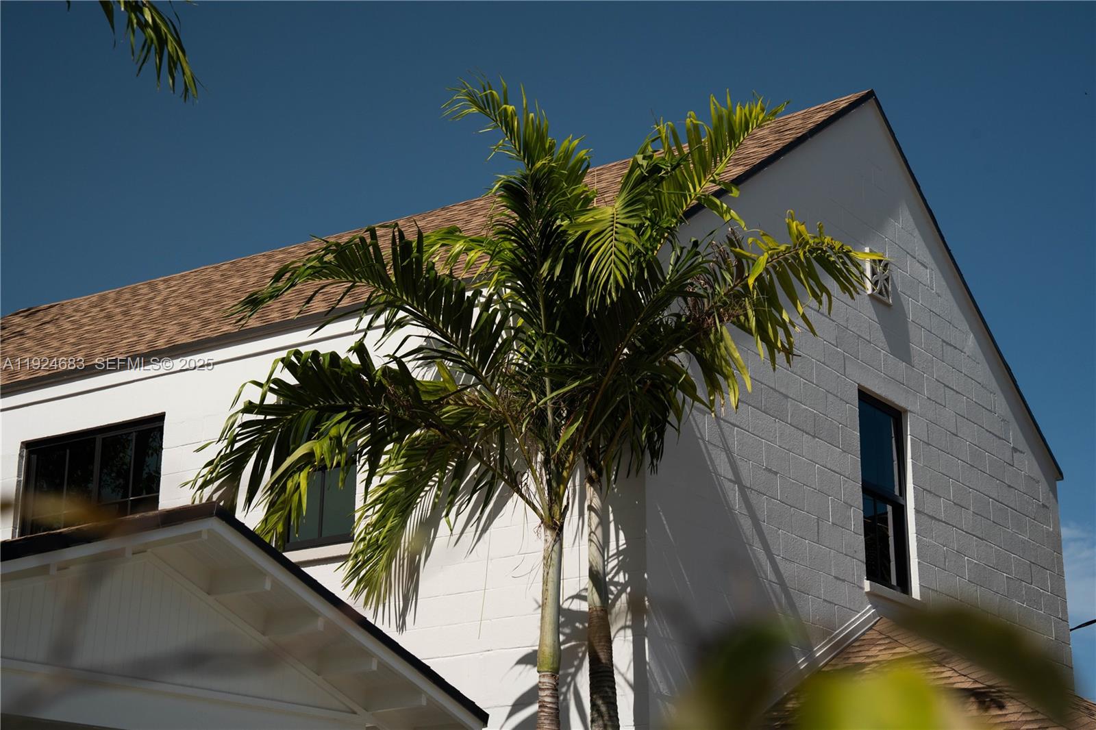   /  0 sq. ft. $ 2025-12-03 0 foto