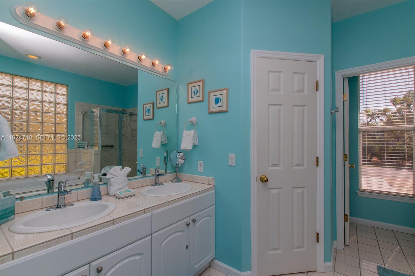 Ver detalles / 2528 sq. ft. $ 2025-12-03 0 foto