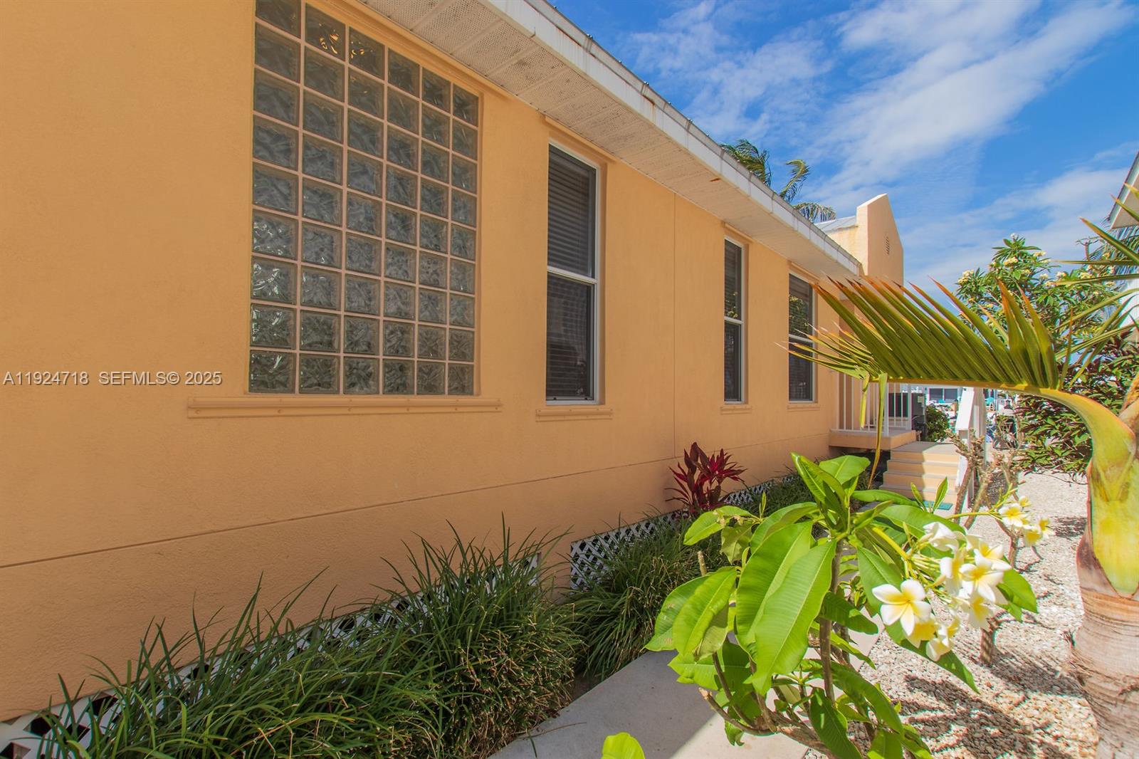 Ver detalles / 2528 sq. ft. $ 2025-12-03 0 foto