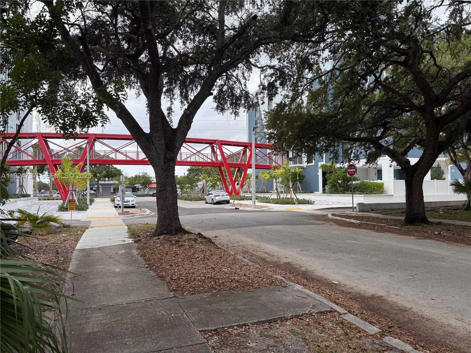   /  1370 sq. ft. $ 2025-12-03 0 foto