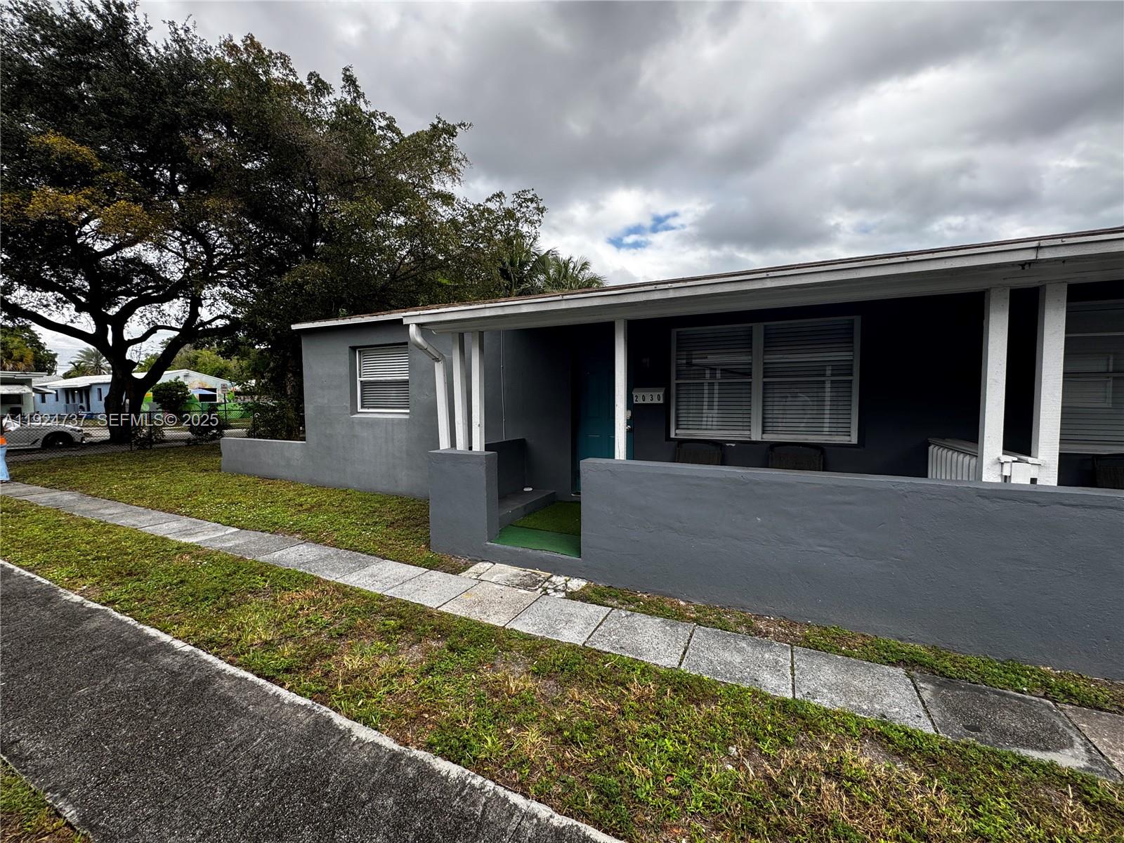   /  1370 sq. ft. $ 2025-12-03 0 foto