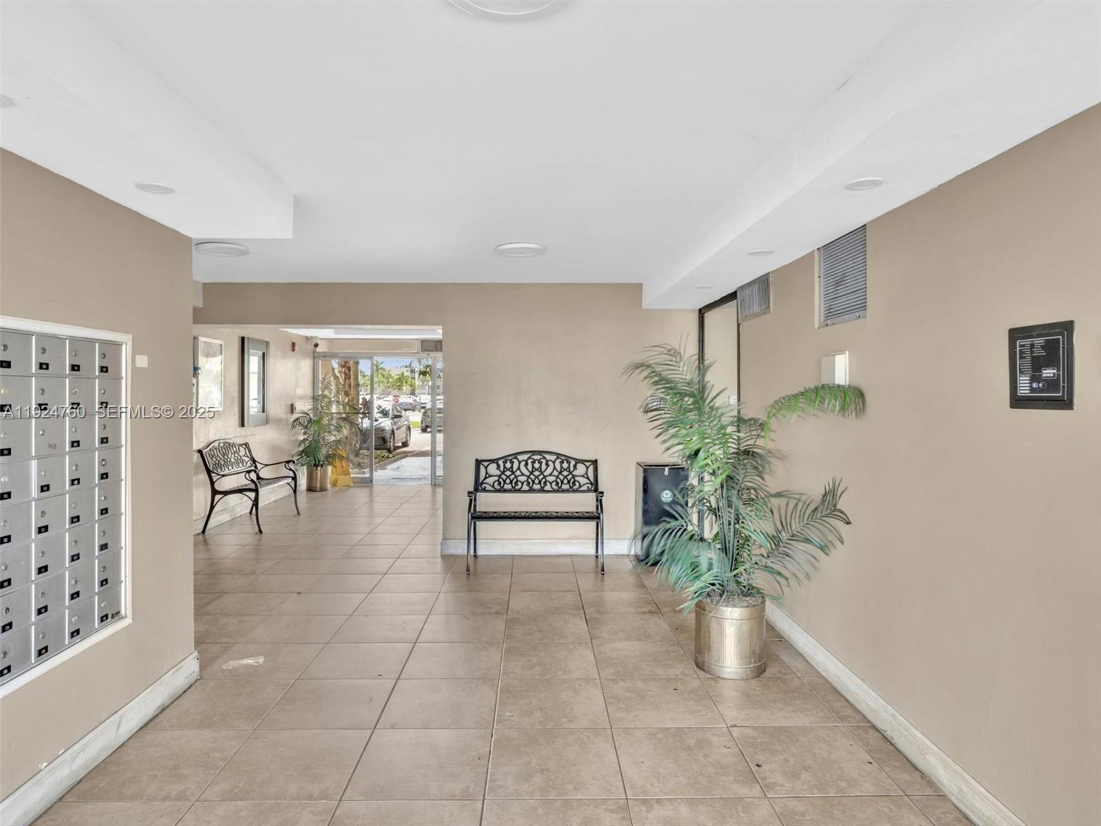 See details 205-2 1 / 2 1036 sq. ft. $ 2025-12-03 0 Photo