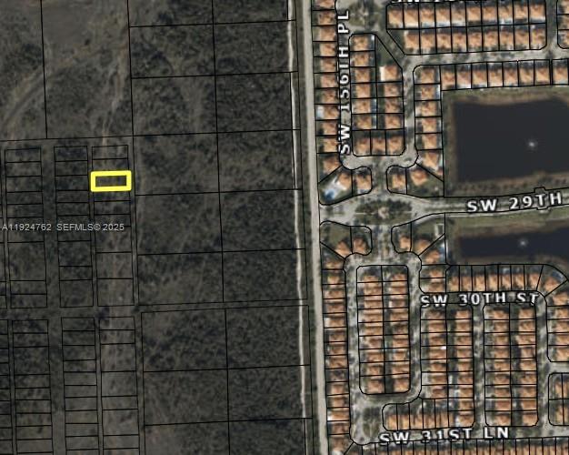   /   кв.футов $ 2025-12-03 0 Фото