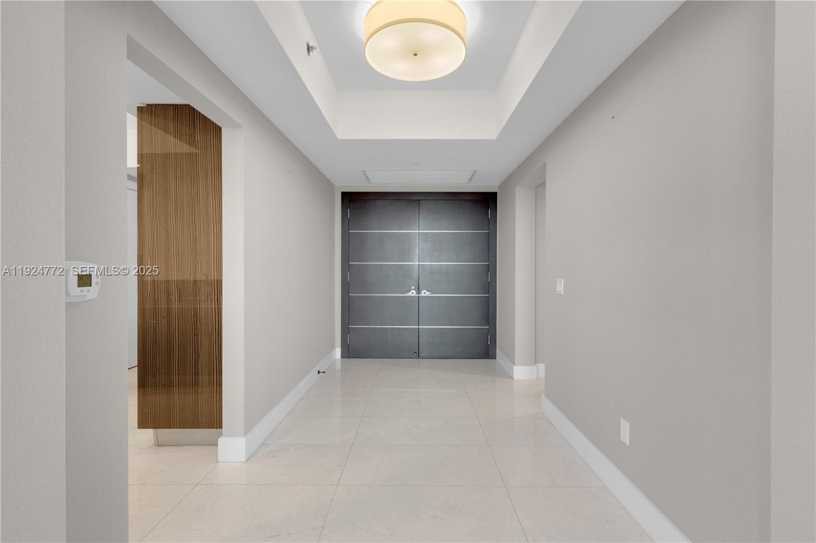 Photo of 2711 Ocean Dr  #2701, Hollywood, Florida, 33019 - 