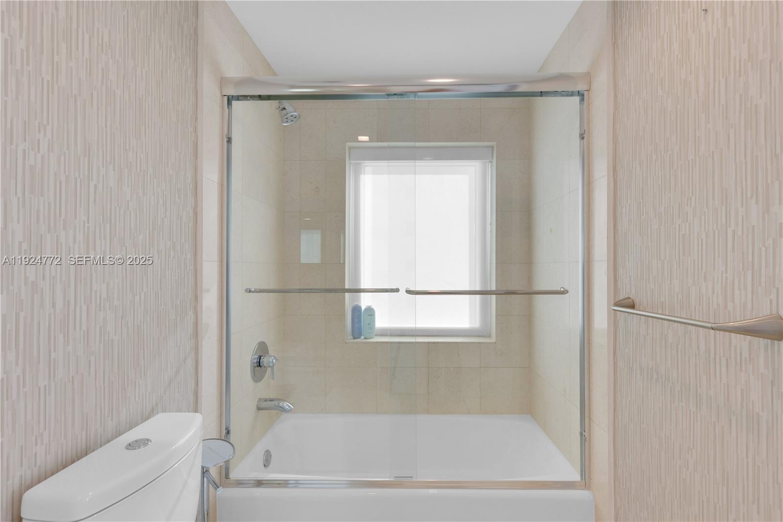 Photo of 2711 Ocean Dr  #2701, Hollywood, Florida, 33019 - 