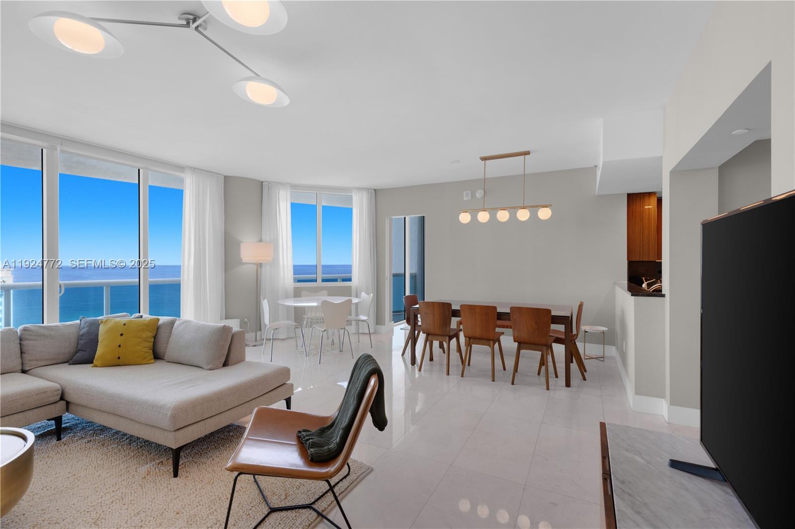 Photo of 2711 Ocean Dr  #2701, Hollywood, Florida, 33019 - 