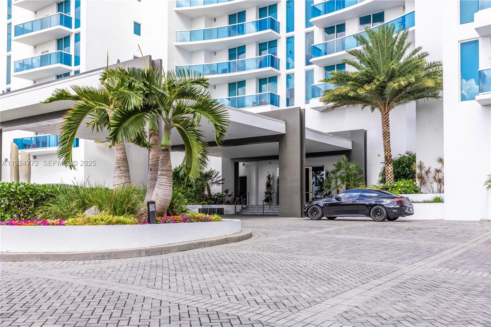 Photo of 2711 Ocean Dr  #2701, Hollywood, Florida, 33019 - 