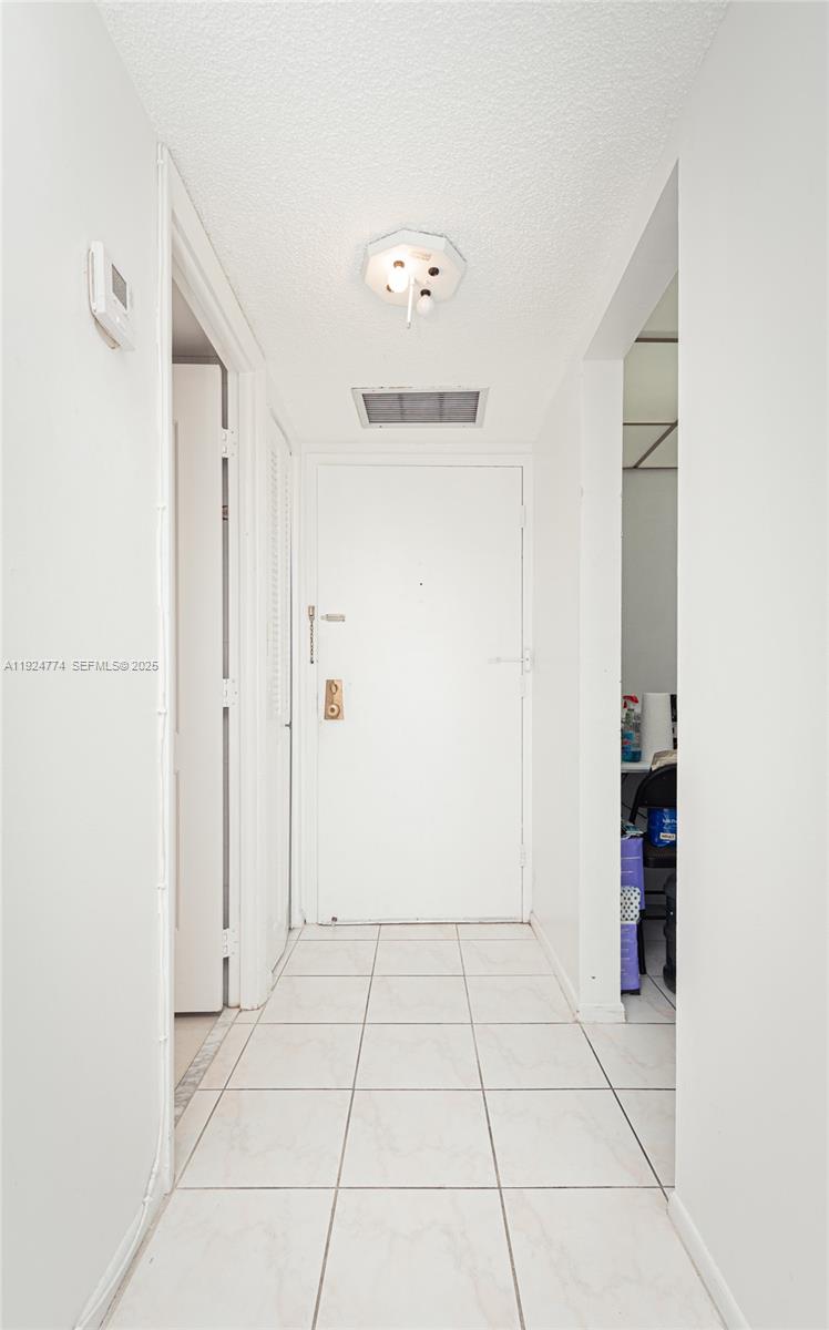 Photo of 3800 Ocean Dr #922, Hollywood, Florida, 33019 - Main Entrance