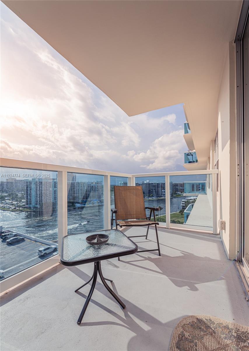 Photo of 3800 Ocean Dr #922, Hollywood, Florida, 33019 - Open Balcony