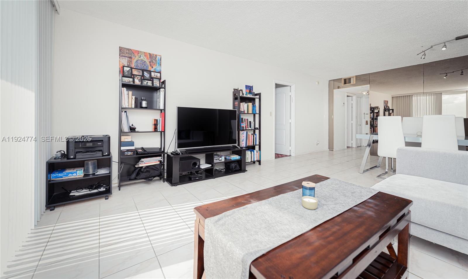 Photo of 3800 Ocean Dr #922, Hollywood, Florida, 33019 - Living Room/Dining Room Layout