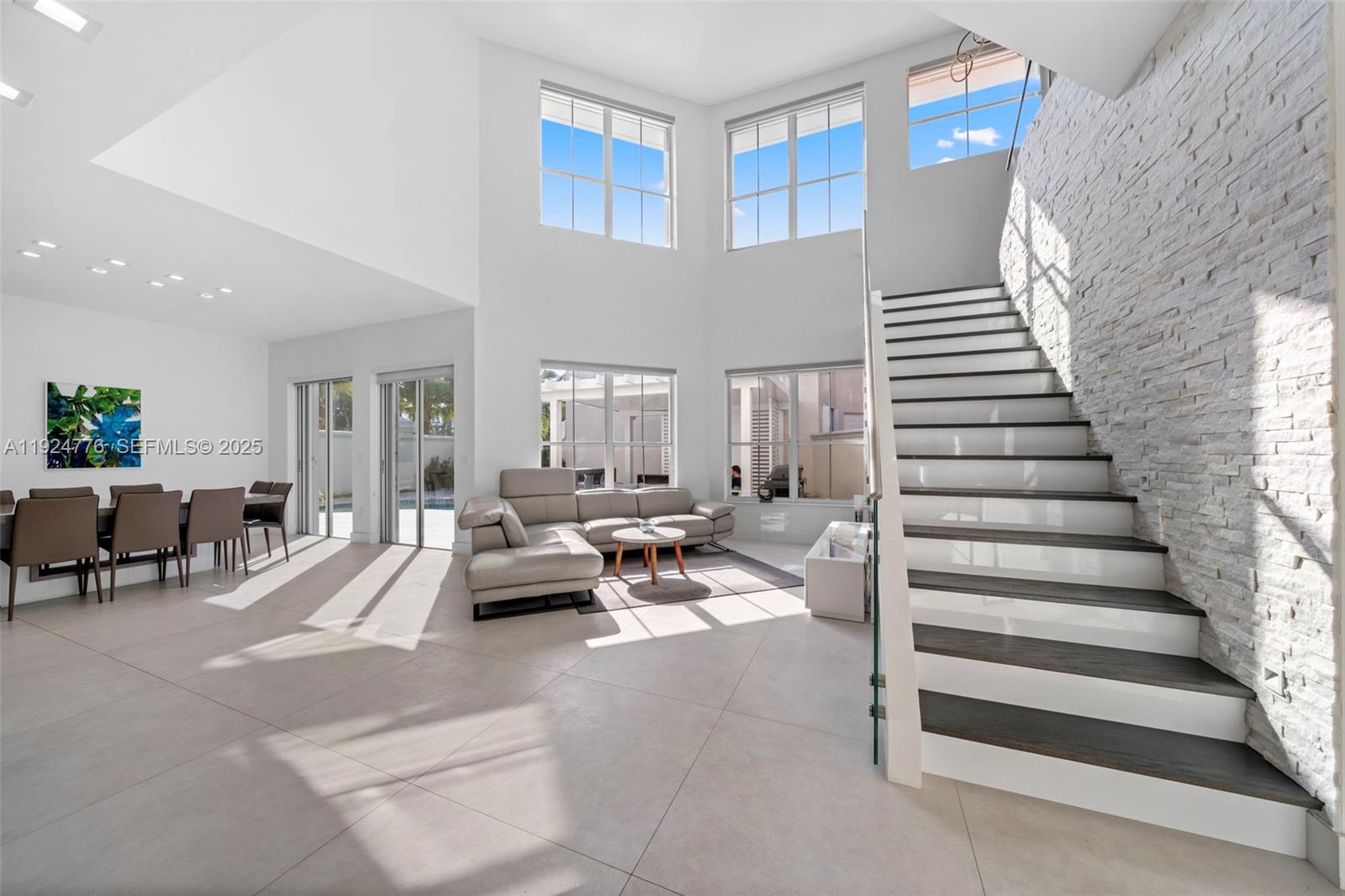 Photo of 1549 Breakwater Ter (1549), Hollywood, Florida, 33019 -