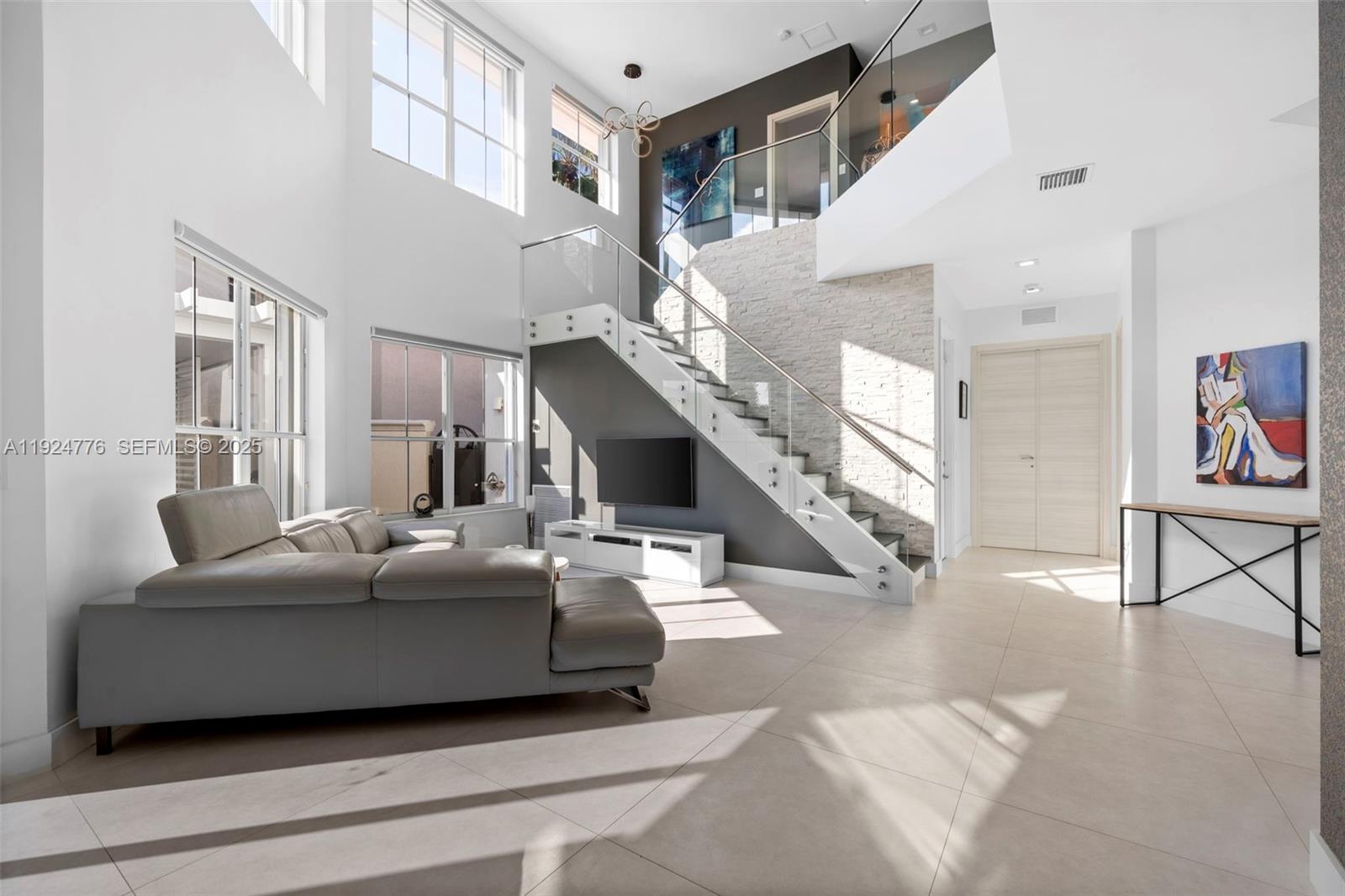 Photo of 1549 Breakwater Ter (1549), Hollywood, Florida, 33019 -