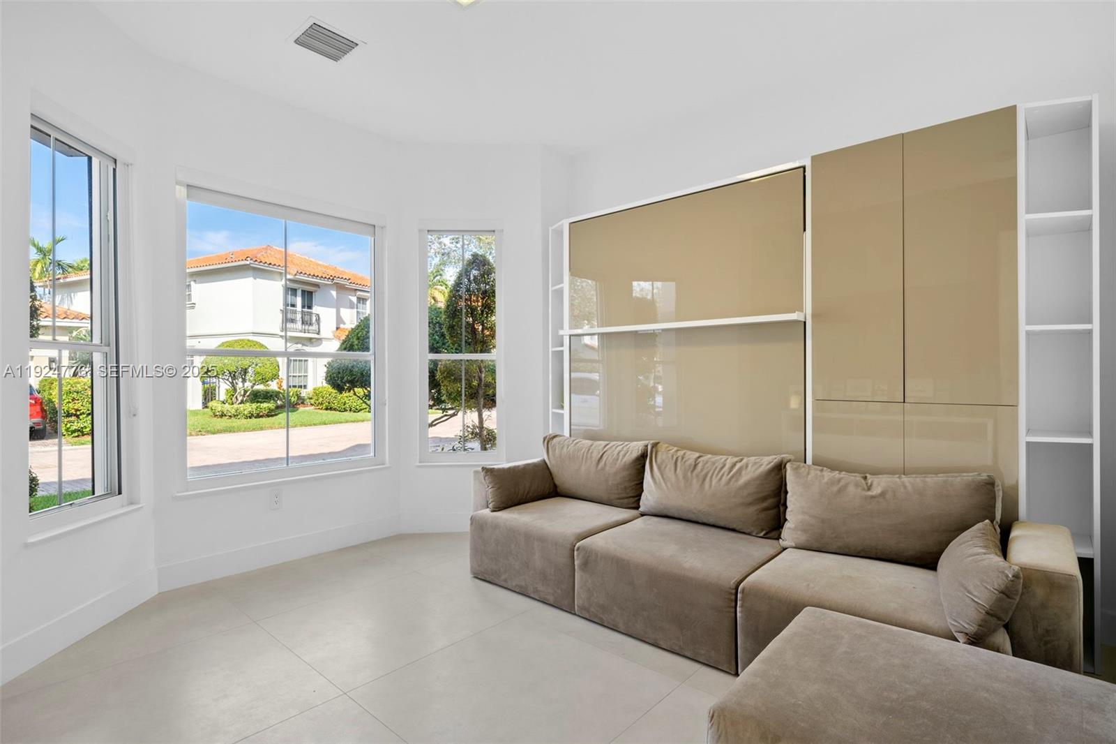 Photo of 1549 Breakwater Ter (1549), Hollywood, Florida, 33019 -