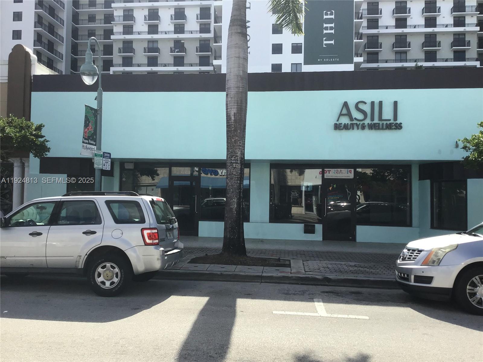   /   кв.футов $ 2025-12-03 0 Фото