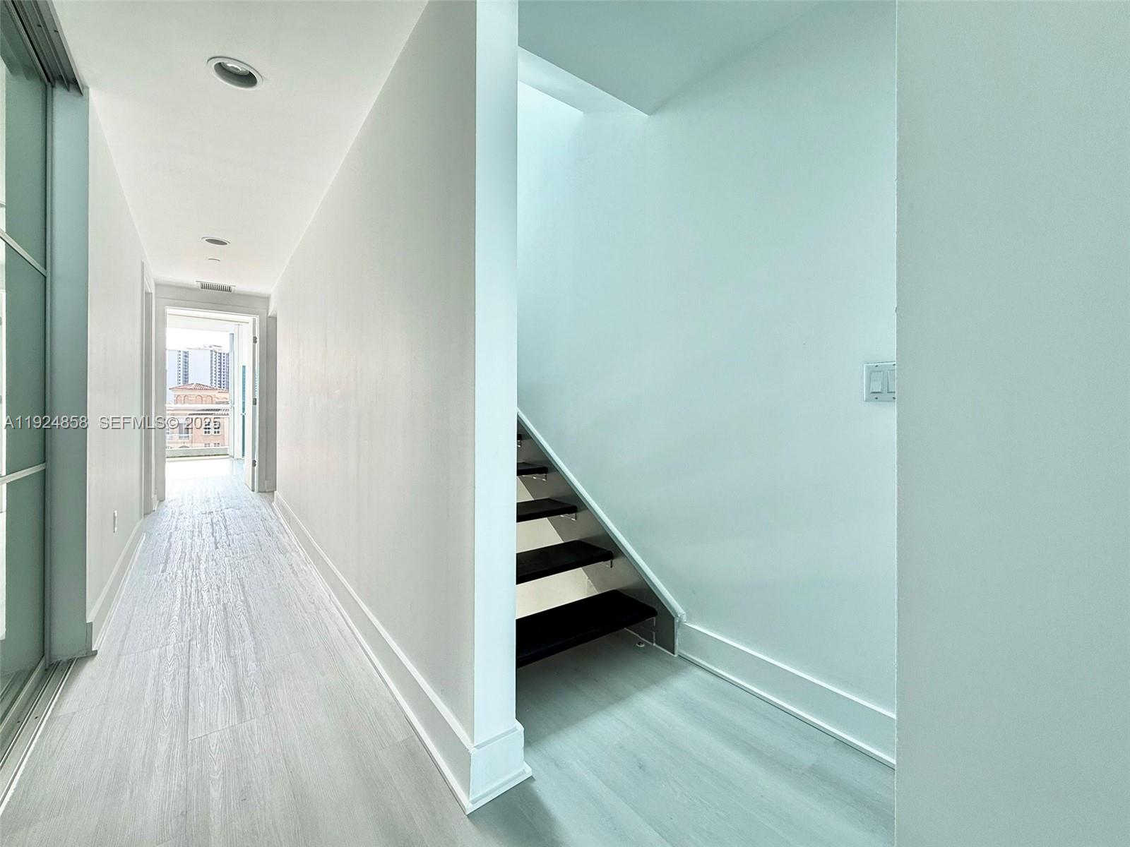 Photo of 2950 188th St  #525, Aventura, Florida, 33180 - 