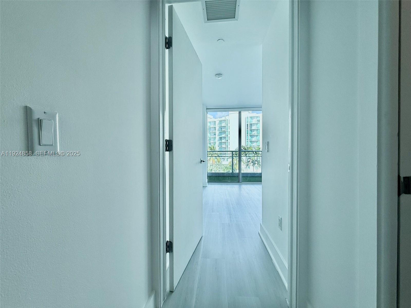 Photo of 2950 188th St  #525, Aventura, Florida, 33180 - 