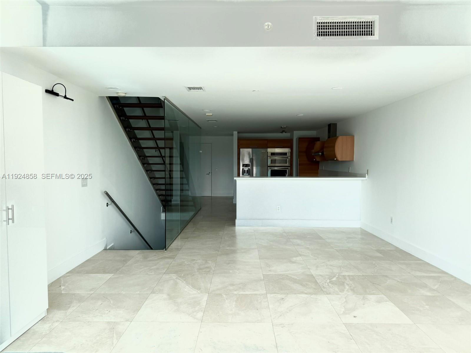 Photo of 2950 188th St  #525, Aventura, Florida, 33180 - 