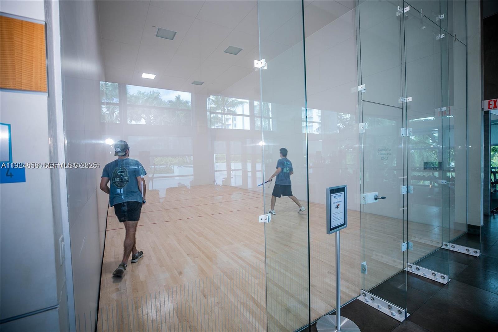 Photo of 2950 188th St  #525, Aventura, Florida, 33180 - 