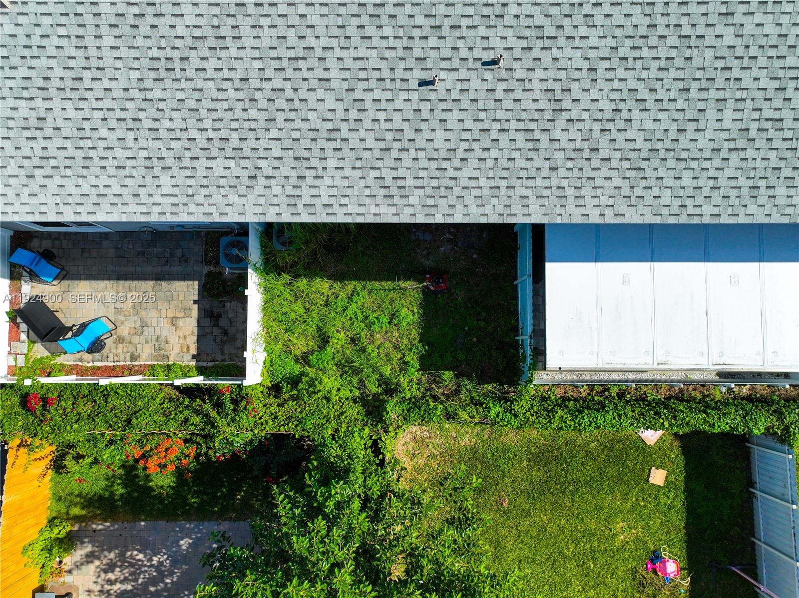 1720 3 / 3 1488 sq. ft. $ 2025-12-03 0 Photo